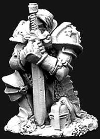 Praying Paladin, 65025 Reaper Miniatures, Inc.