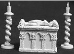 Altar of Evil (Altar, 2 Candelabaras, Victim) (4) (Discontinued)